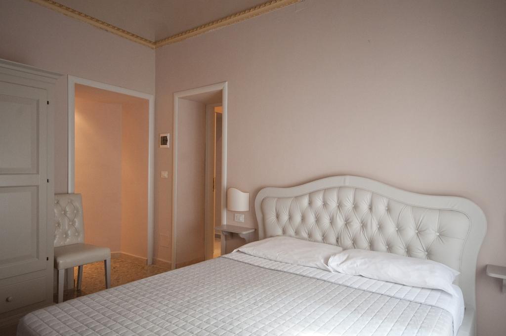 Suite Barocca Noto Rum bild